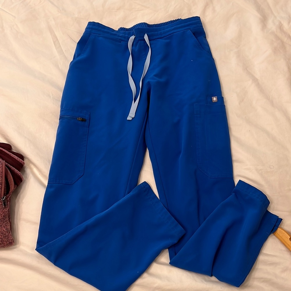 Women figs blue scrub pants
